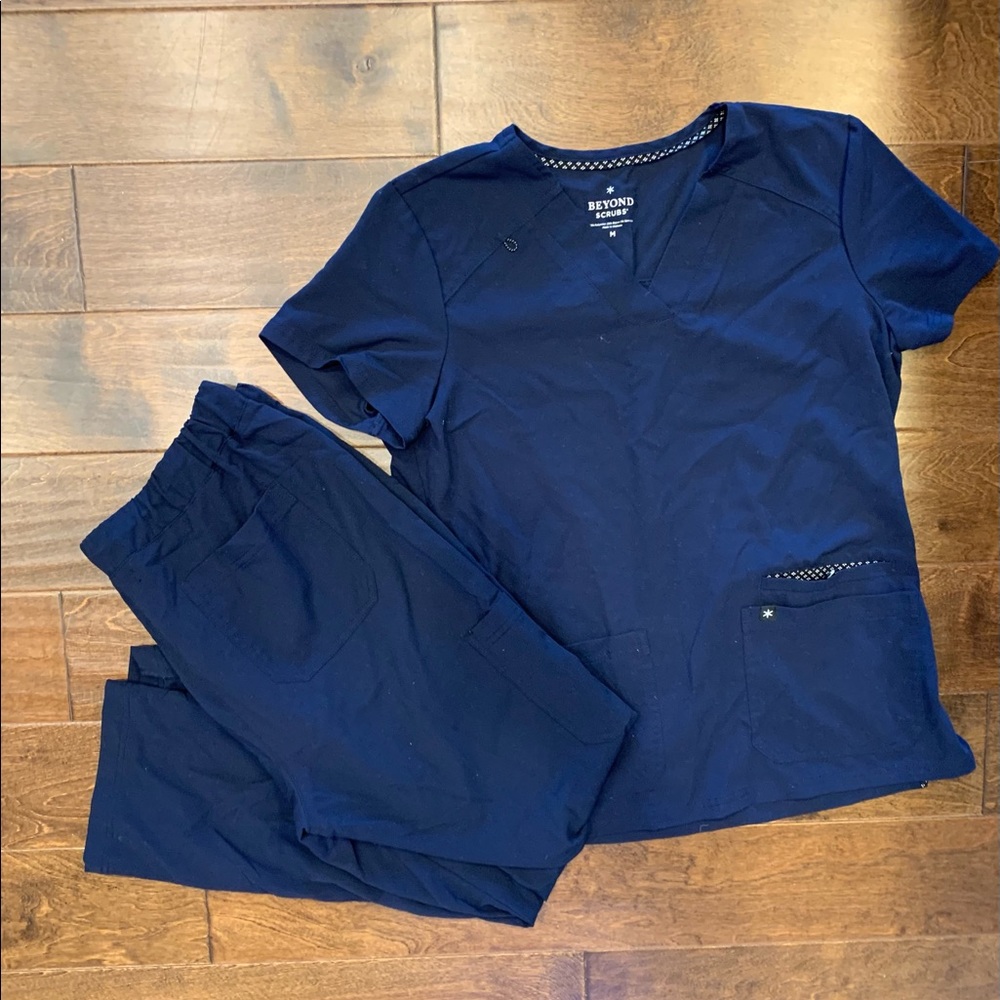Women’s Navy blue scrubs